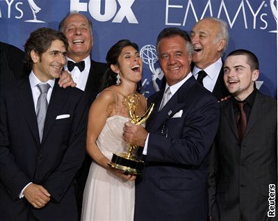 Emmy - tým seriálu Sopránovi slaví hlavní cenu