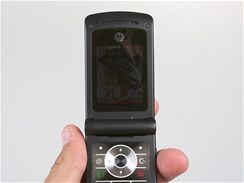 Motorola W490 recenze