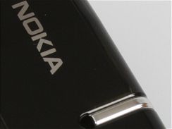 Recenze Nokia 7500 detail