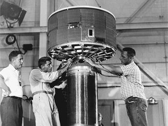 První meteorologická družice TIROS 1