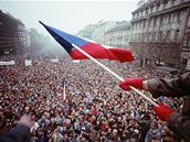 Demonstrace na Václavském námstí v listopadu 1989.