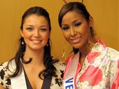 Veronika Pompeová a na Miss International v Tokiu s Miss Venezuela