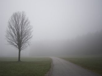 O víkendu i pítí týden oekávají meteorologové dé i peháky. Snit by mohlo od 500 m. Ilustraní foto.