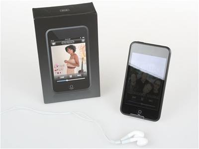 iPod Touch patí k nejlepím osobním multimediálním pehrávam na trhu. Celkov se po svt prodalo 176 milion rzných iPod.