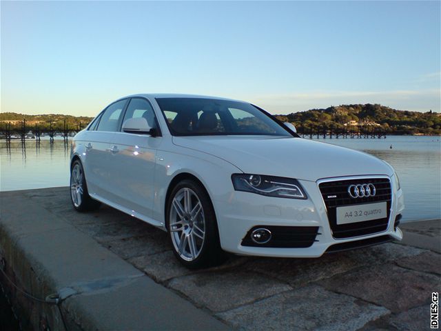 Audi A4 3.2 quattro