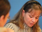 Nutil m� v noci zpívat rakouskou hymnu pozpátku, �íká Velikovská