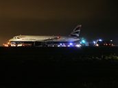 Airbus British Airways z Prahy do Londýna nouzov pistál v Ruzyni. (22.10.2007)