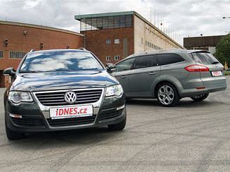 Ford Mondeo v. VW Passat