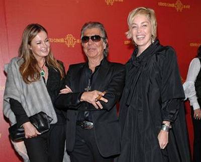 Roberto Cavalli, jeho ena Eva a hereka Sharon Stoneová