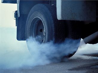 Zplodiny z dieselových motorů vážně ovlivňují naše zdraví.