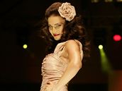 pehlídka Beaty Rajské - modelka Andrea Vereová