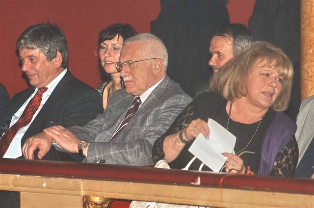 Prezident Václav Klaus sledoval koncert Bílé v Lucern z lóe 