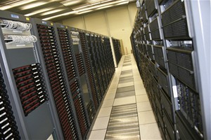 CERN - 03 serverovna vypocetniho centra