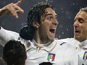 Itálie: Luca Toni slaví gól