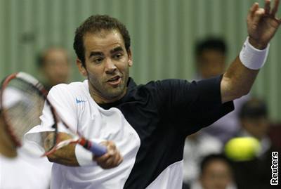 Kdybych pi tenisu nemusel bhat a mohl jen hrát z místa, jsem dokonce lepí ne dív, íká Pete Sampras. Na profesionální kurty se ale vrátit nehodlá.