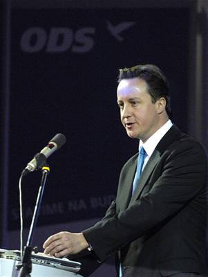 Pravý sted to chápe, levý sted ne, míní David Cameron.