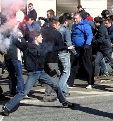 Policie se obává stetu fanouk Sparty Praha a Spartaku Moskva. Ilustraní foto.