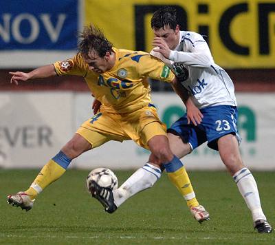 Mladá Boleslav - Teplice: Jan tohanzl z Teplic (vlevo) a Tomá Hrdlika