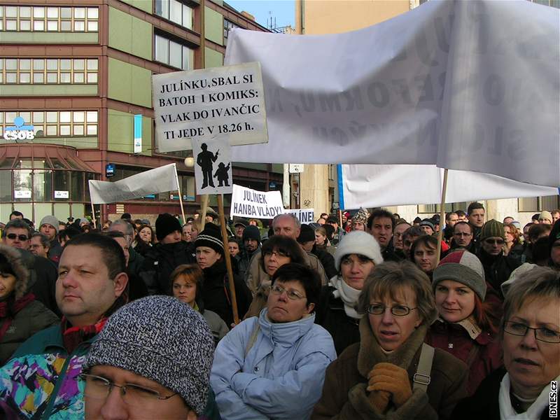 Dost bylo Julínka, skandovali lékai a pacienti