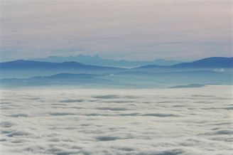 umava a v pozad Alpy pi inverzi (21.11. 2007)