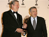 Udílení mezinárodních cen Emmy - Al Gore a Robert De Niro