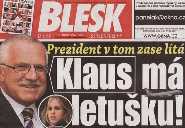 Václav Klaus a Petra Bednáová na titulní stran deníku Blesk
