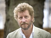 Sebastian Faulks