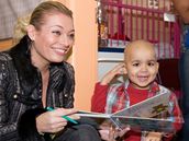 Lucie Borhyová na k�tu leporela o po�así