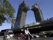 Rozestav�né sídlo spole�nosti CCTV v Pekingu