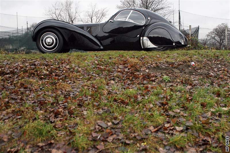 Výjimené Bugatti 57 SC Atlantic navrhl syn zakladatele slavné znaky.