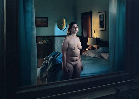 Gregory Crewdson - Bez názvu: Matin komplex (2001-2002)