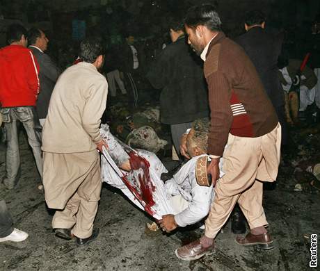 Bombový útok na Bénazír Bhuttovou