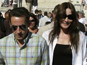 Francouzský prezident Nicolas Sarkozy s pítelkyní Carlou Bruniovou