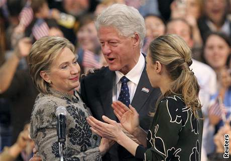 Hillary Clintonová s Billem a dcerou Chelsea