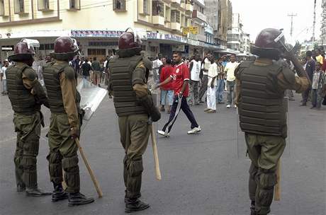 Policie v keské Mombase hlídá stoupence opozice Raily Odingy