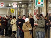 Prodej kupon� MHD na pra�sk�m M�stku