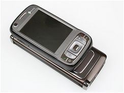 Srovnn komuniktor HTC TyTN II a Nokia E90