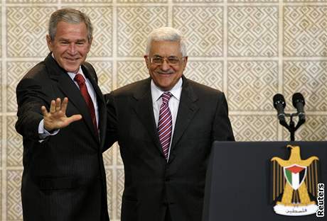 George Bush a Mahmúd Abbás v Ramalláhu