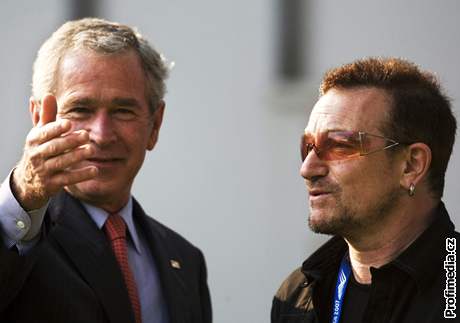 Dva mocní: George Bush a Bono Vox