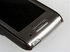 Dlohodob zkuenosti s Nokia E65