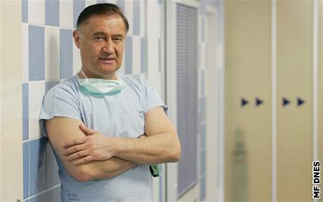 Vladimír Dryml, editel nemocnice a kandidát na senátora