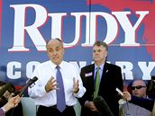 Giuliani skonil mezi republikány na Florid a tetí.