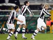 Juventus: Pavel Nedvd (vpravo)