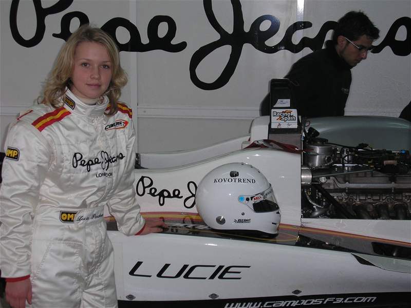 Lucie Panáková testovala Formuli 3