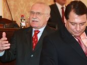 Ji Paroubek a Vclav Klaus v poslaneckm klubu SSD, 6. nora 2008