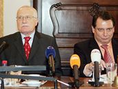 Vclav Klaus a Ji Paroubek v poslaneckm klubu SSD, 6. nora 2008