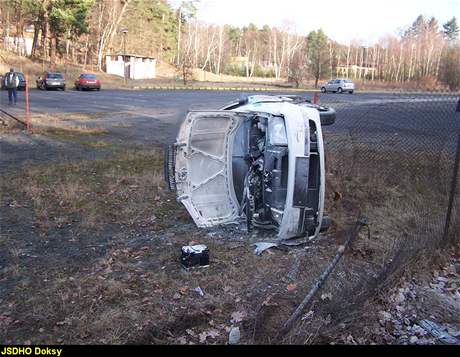 stet policejn fabie a Opelu Vectra (10.2.2008)