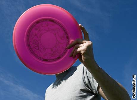 Světová frisbee elita se sjede do Prahy