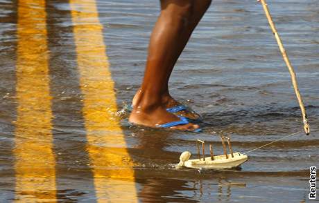 Zplavy v Trinidadu (12. 2. 2008)