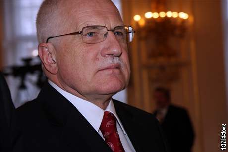 Václav Klaus moná zstane na víkend oficiáln bez moci.